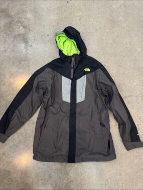 The North Face Boys HyVent Rain Jacket – XL (18/20) – Charcoal/Black/Neon
